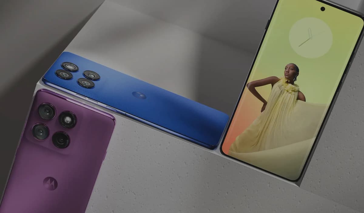 motorola edge 60 pro en colores morado y azul