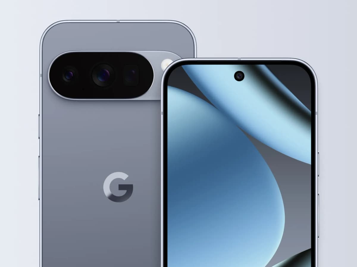 Google Pixel 10 Pro en color piedra lunar, vista trasera y frontal