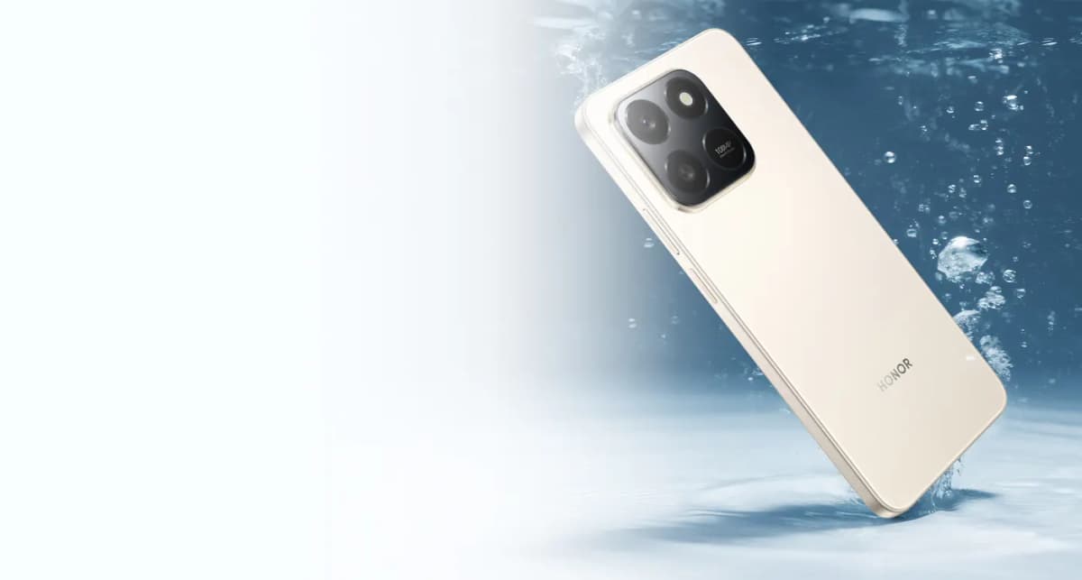 HONOR X7d bajo el agua